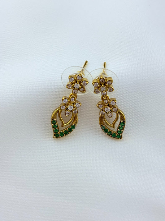 Elegant floral and leaf pattern premium AD matte finish neckset