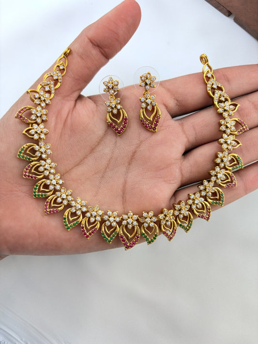 Elegant floral and leaf pattern premium AD matte finish neckset