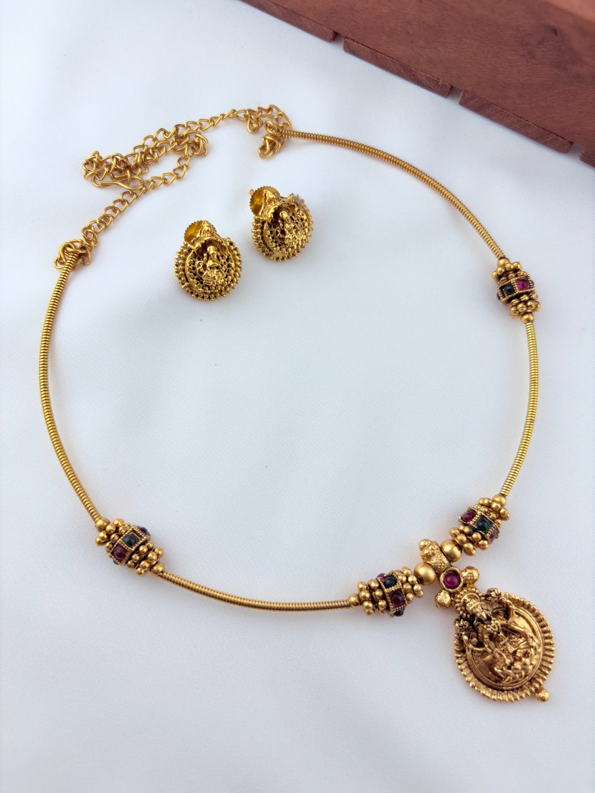 Temple inspired design matte finish laskhmi choker with earrings