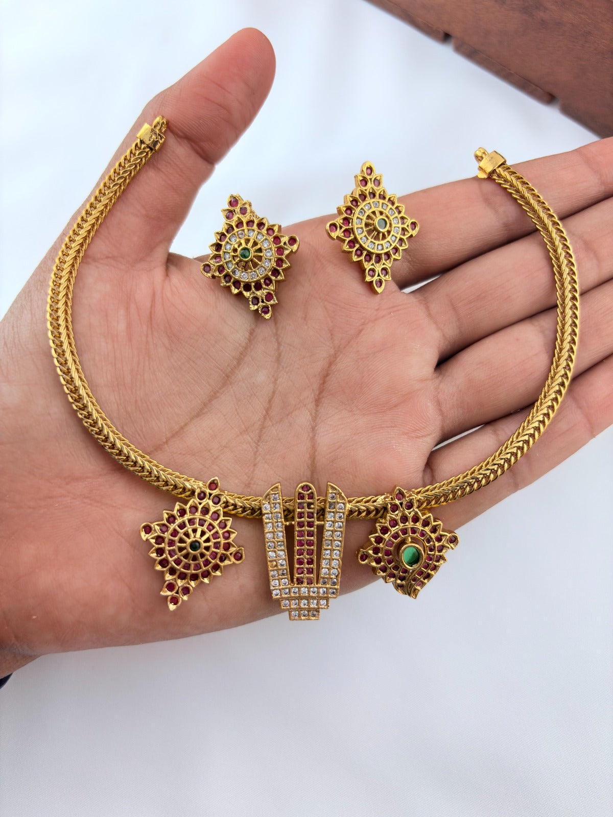 Matte finish neckset designed with traditional craftsmanship with a divine touch