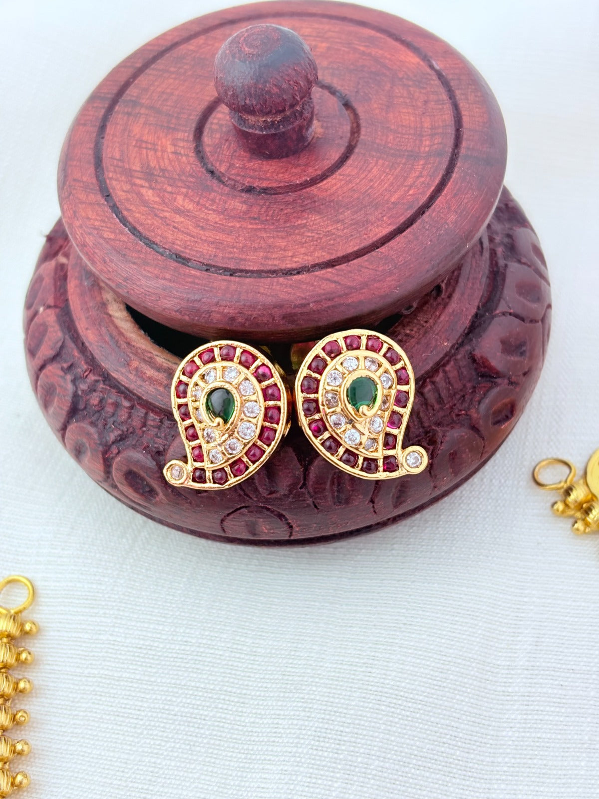 Classic mango motif combined with kaasu maalai pattern and matching earrings  - Crafted with AD stones