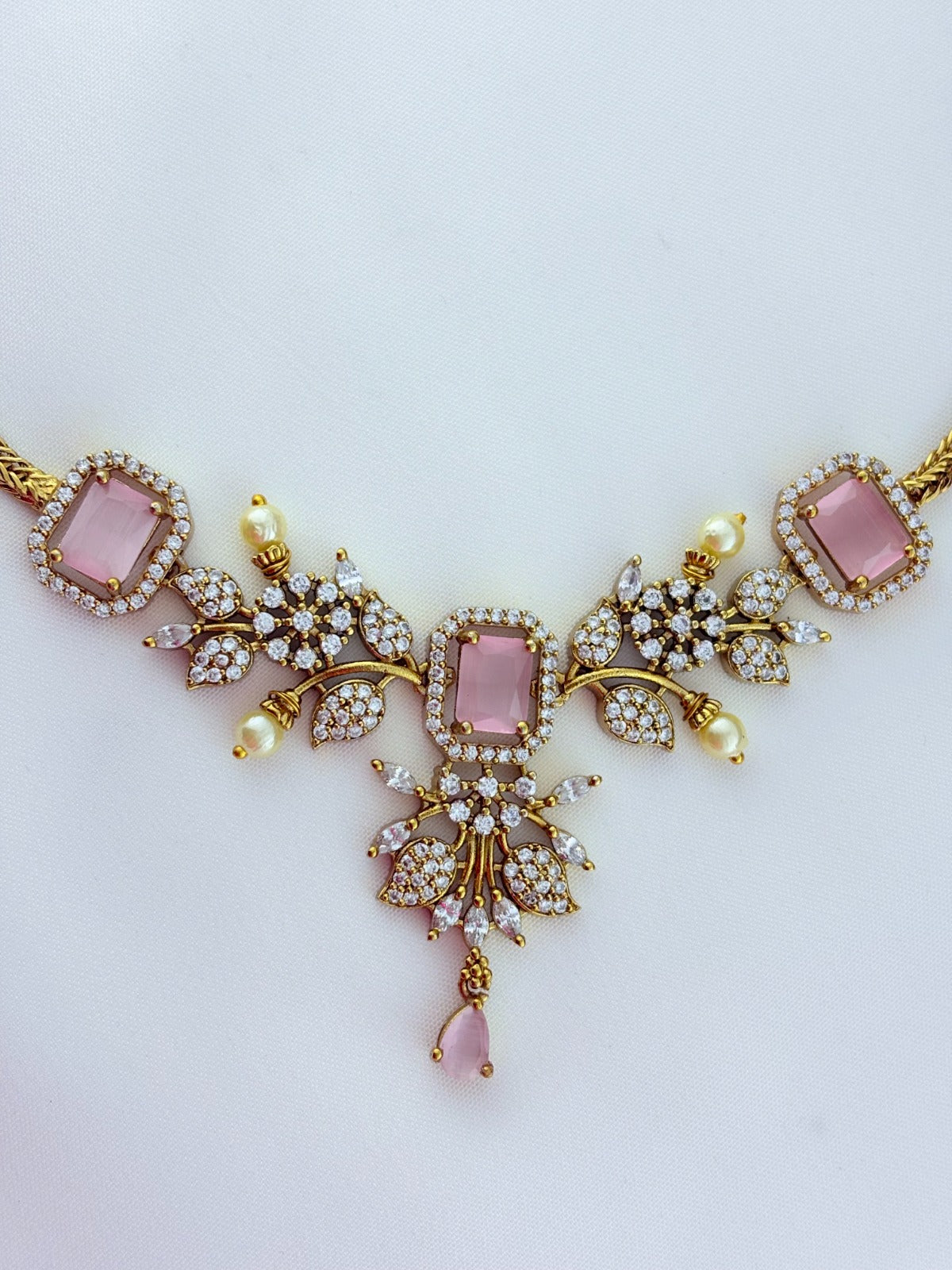 Classic stone necklace and earrings with premium matte texture