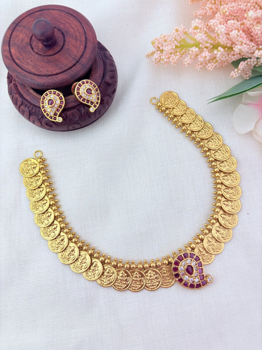 Classic mango motif combined with kaasu maalai pattern and matching earrings  - Crafted with AD stones