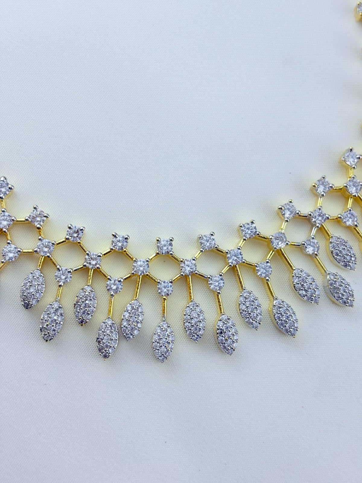 Premium craftsmanship Gj polished Diamond replica necklace with matching earrings