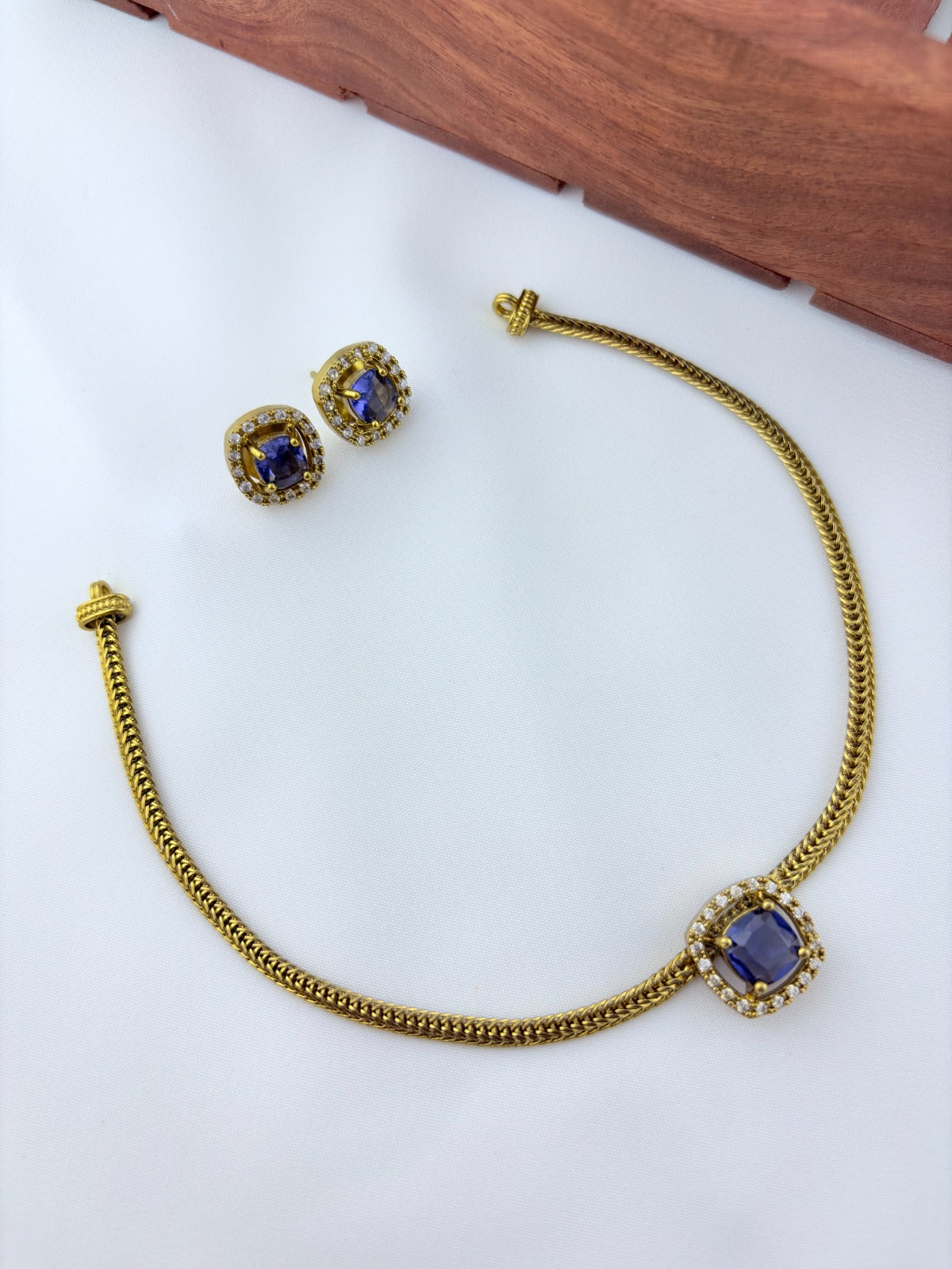 Premium matte finish AD necklace with matting stud