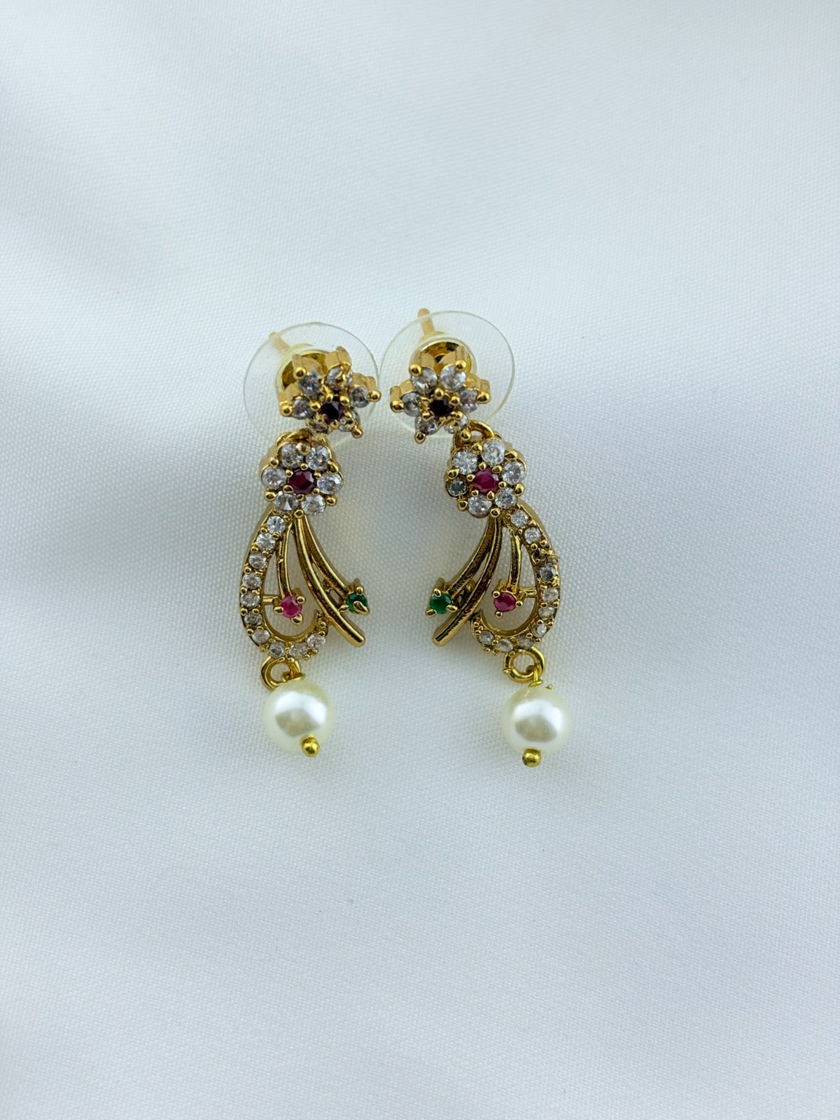 Beautifully crafted  premium Ad necklace and matching earrings with pearl drops