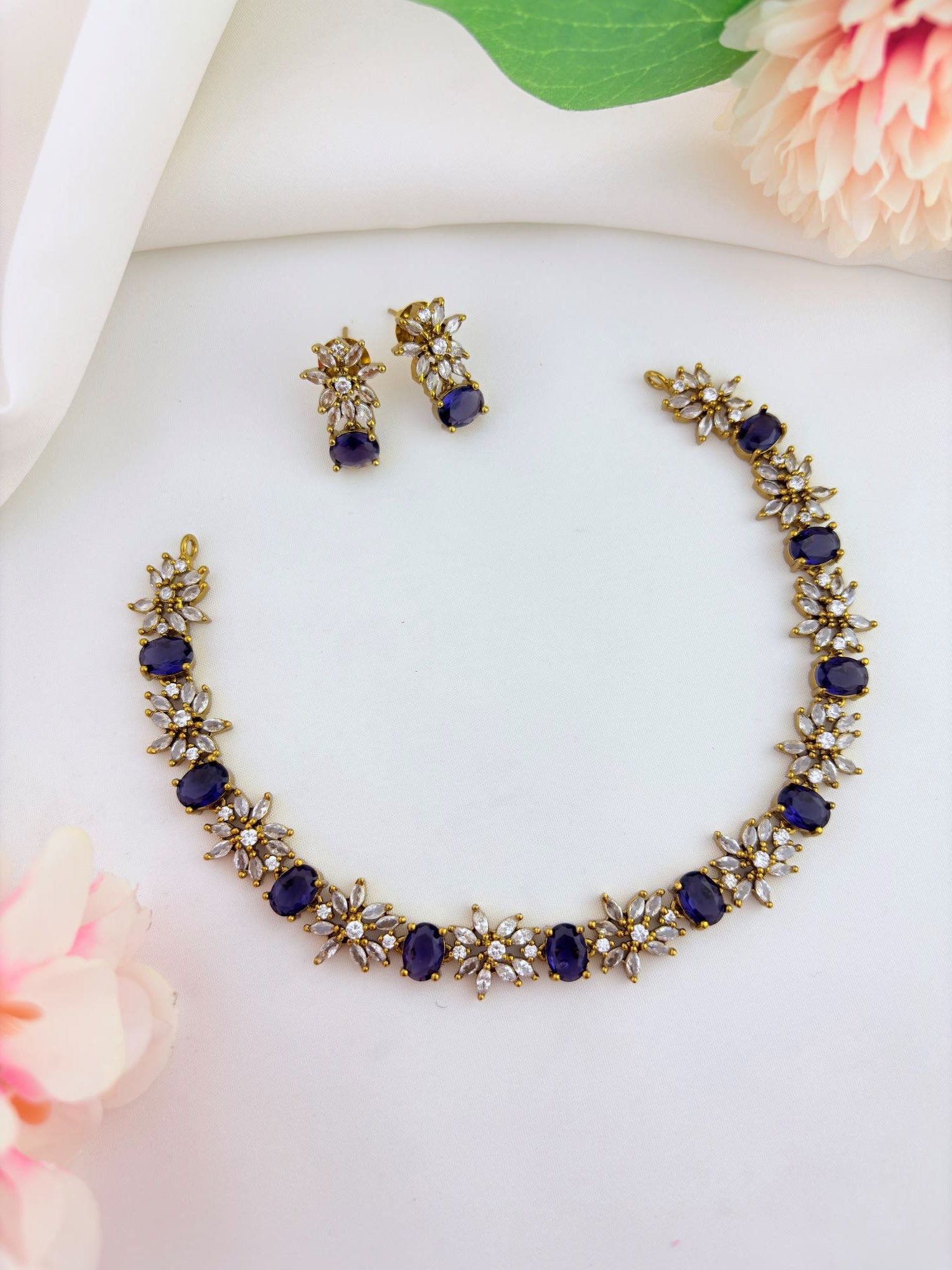 Classic floral pattern CZ premium matte finish necklace with matching earrings