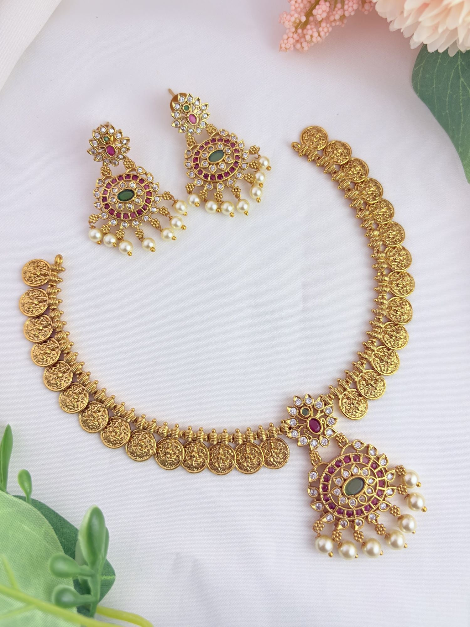 A perfect blend of elegance and tradition, crafted to add timeless beauty to your festive and bridal look.