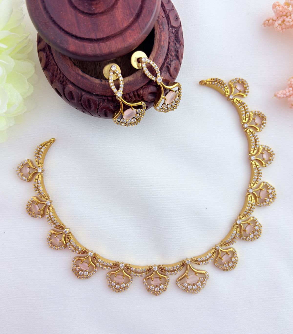 Style in modern elegance - Premium matte finish neckset with matching earrings