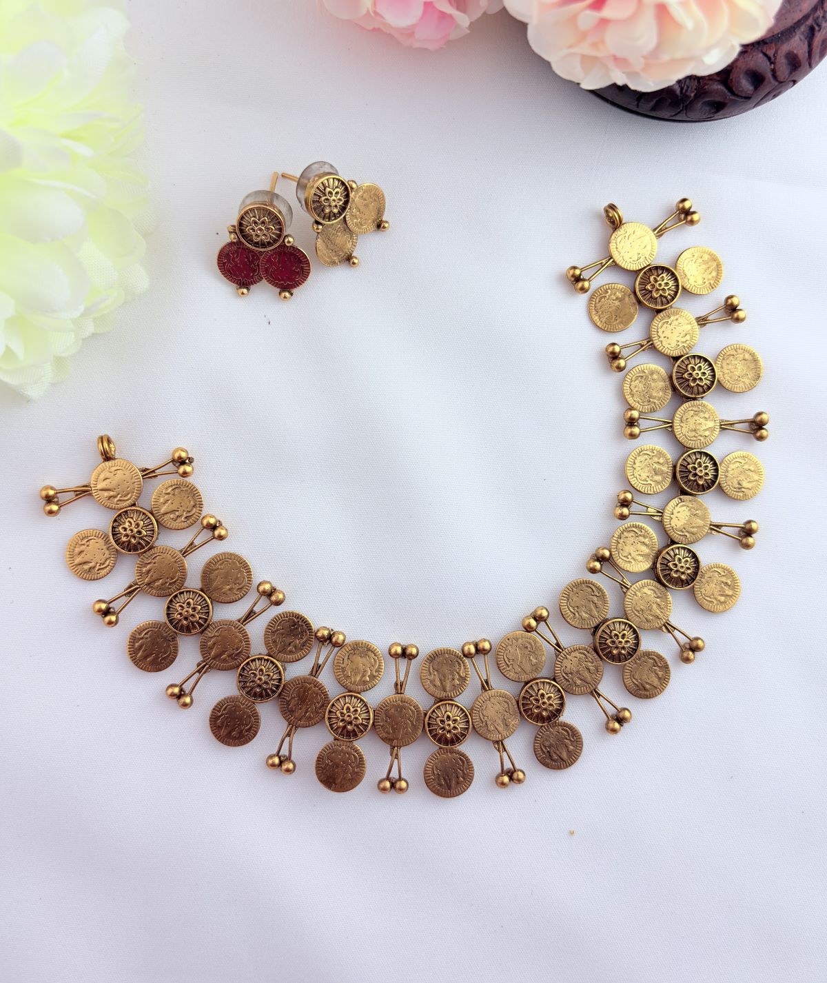 Tradition in modern elegance - Matte finish coin pattern neckset with matching earrings