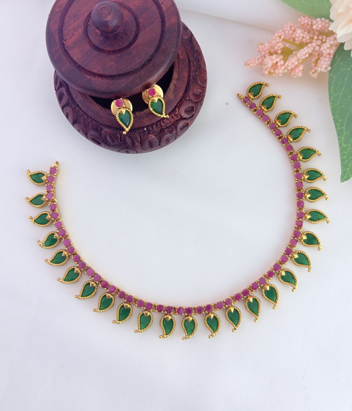 Tradition in modern elegance - Premium matte finish paalak pattern neckkset