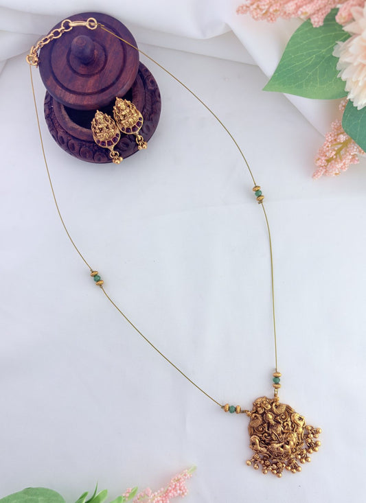 Premium quality invisible chain perfect for highlighting your favourite pendant