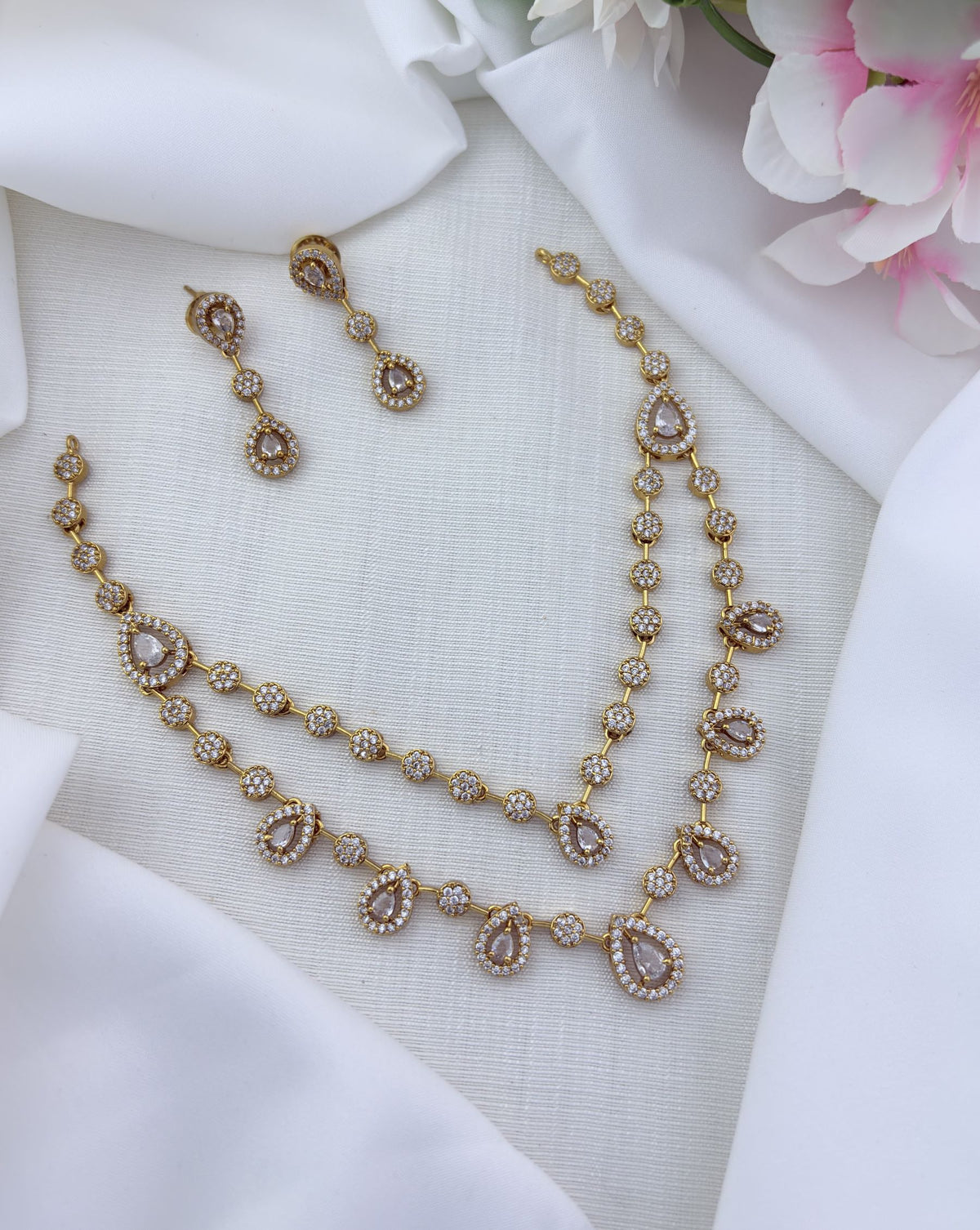 Premium matte finish two layer AD stone neckset - Fine craftmanship combine with a premium quality finish