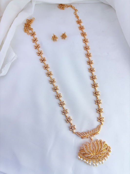 Sparkling AD jewellery crafted for a luxurious appearance
