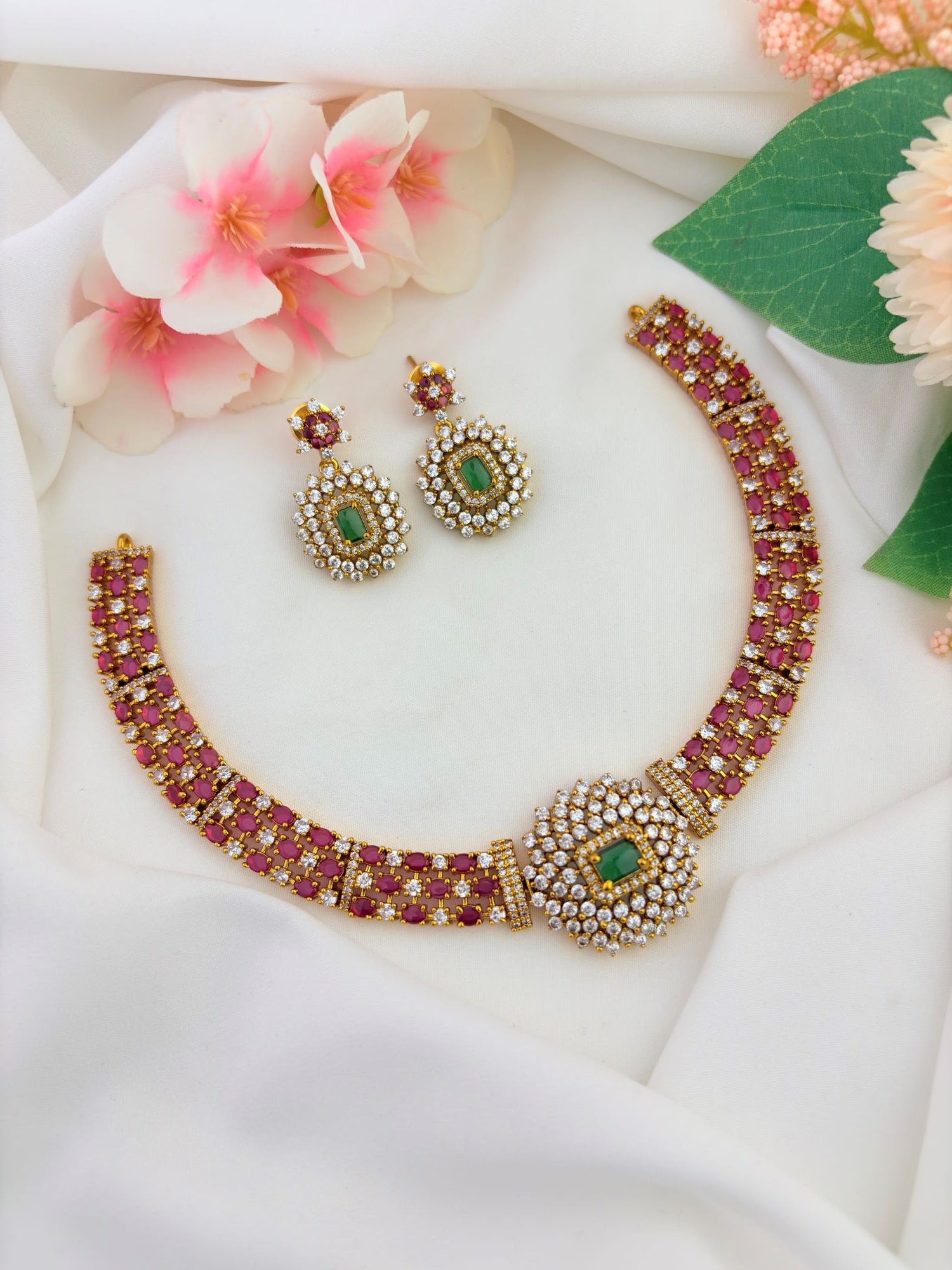 Timeless AD neckset crafted with elegant stone detailing for a graceful appearance.