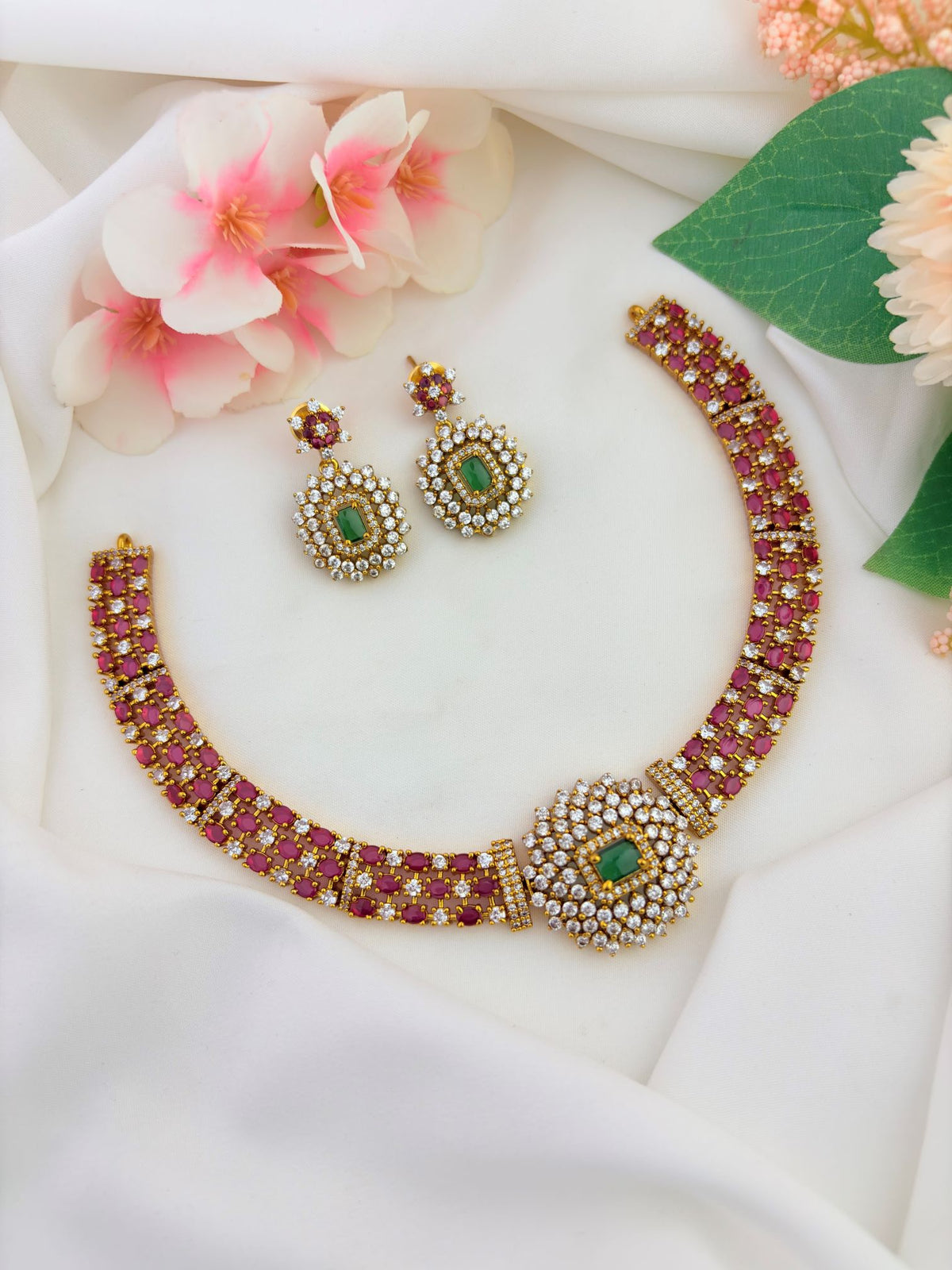 Timeless AD neckset crafted with elegant stone detailing for a graceful appearance.