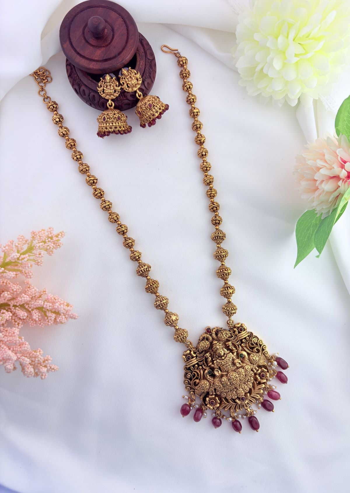 Chettinad collection- Lakshmi pendant haram and matching jhmuka beatuifully adorned with beads and pearls