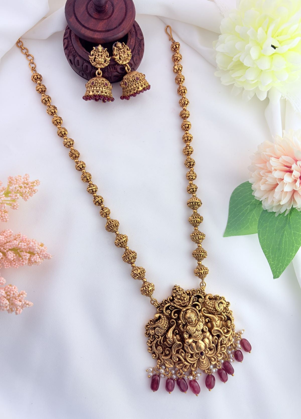 Chettinad collection- Lakshmi pendant haram and matching jhmuka beatuifully adorned with beads and pearls