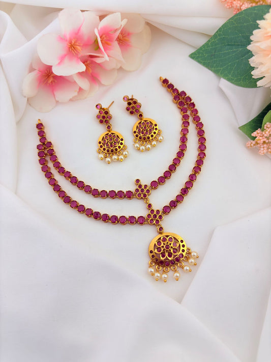 Traditional attigai pattern two layer neckset adorned with pearl drops