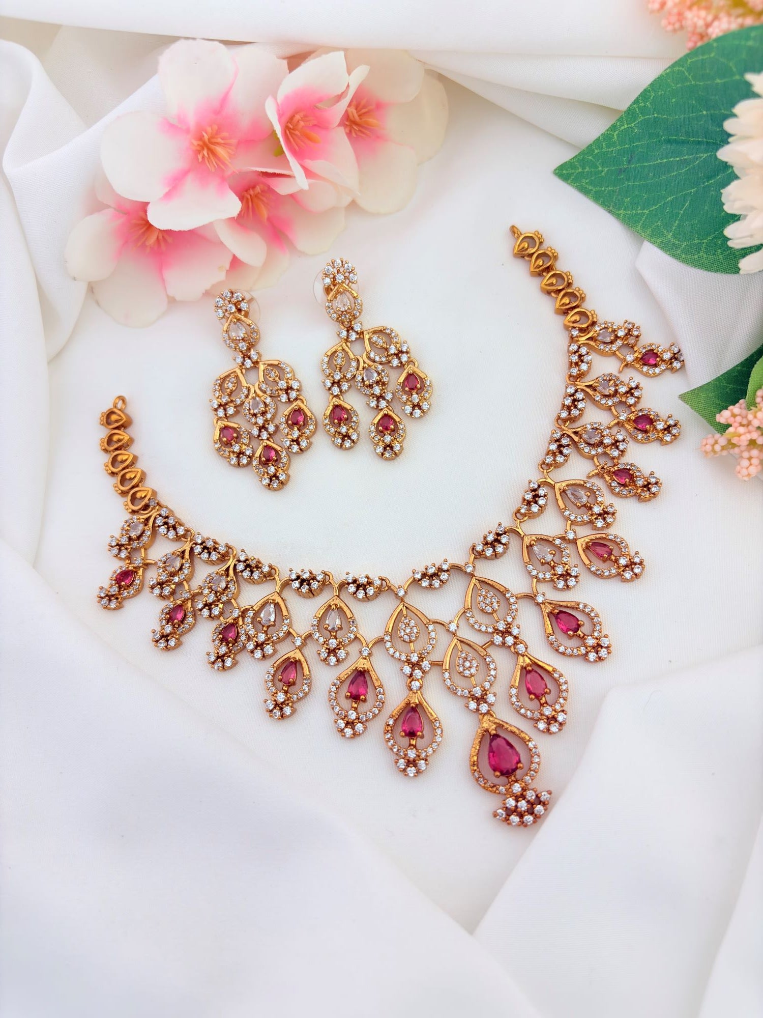 Gorgeous CZ neckset crafted with brilliant stones