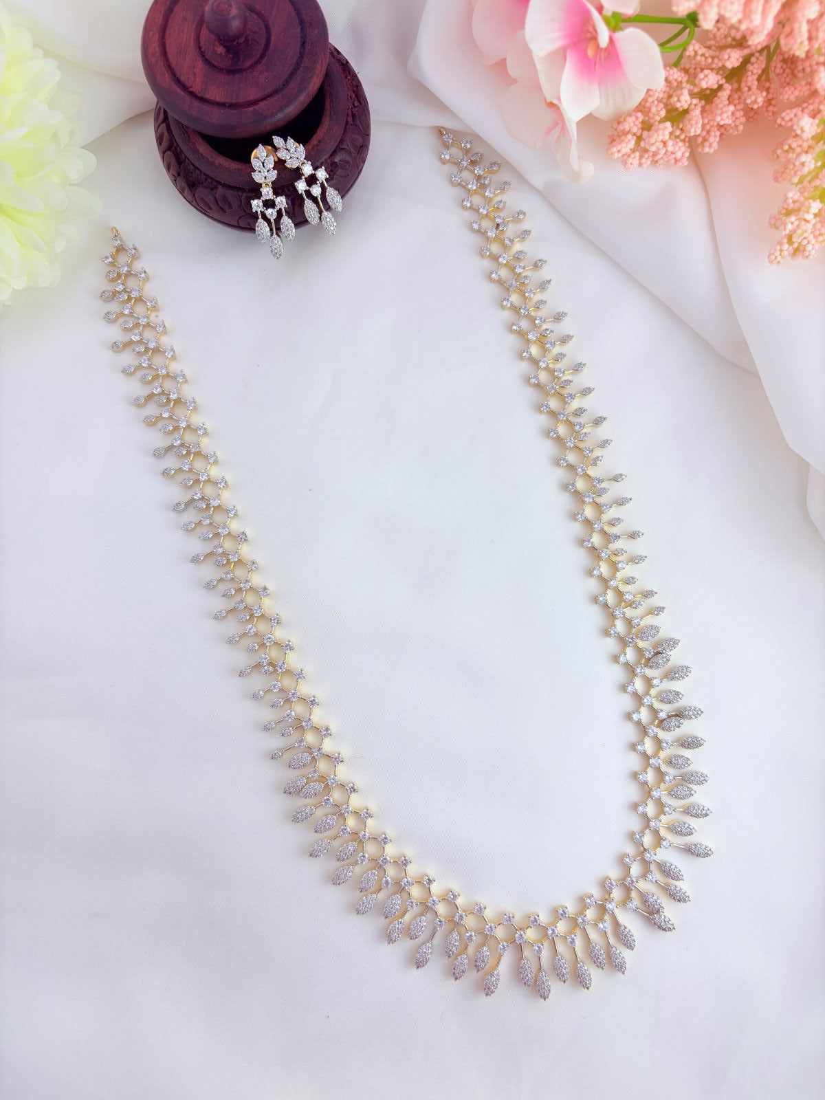 Premium matte finish AD haram in GJ finish with matching earrings