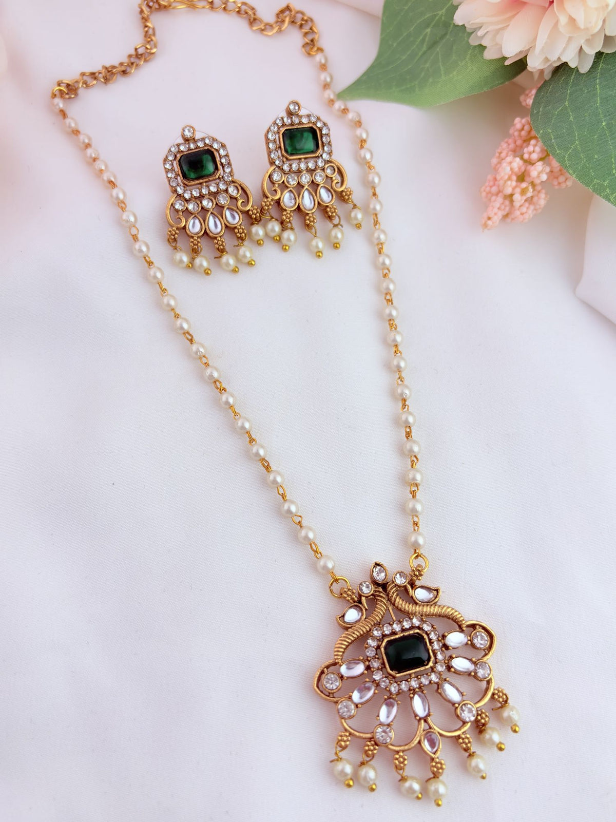 Matte finish pearl chain with matching earrings