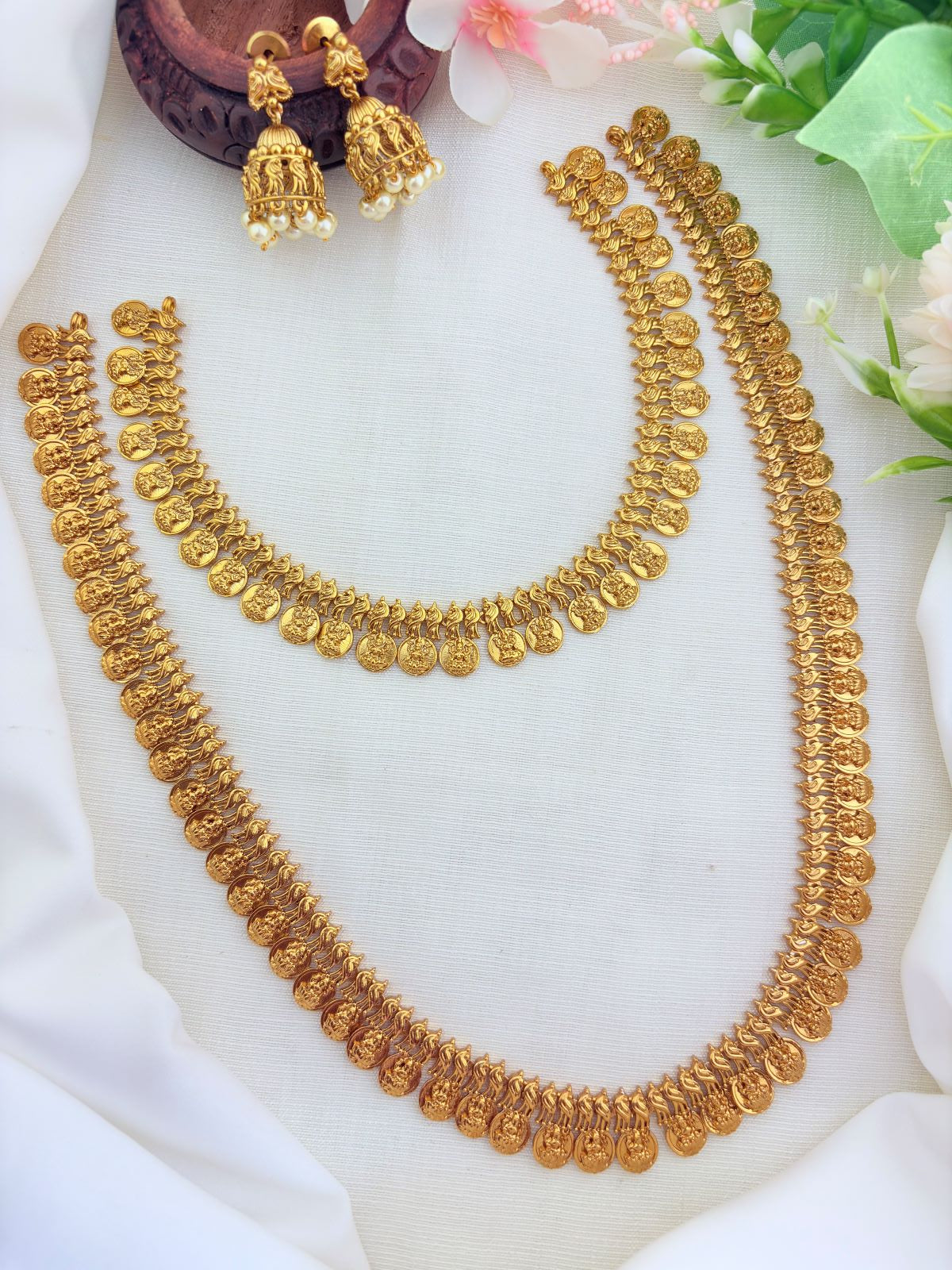 Traditional kaasu maalai combo set crafted with timeless coin motifs for rich heritage look