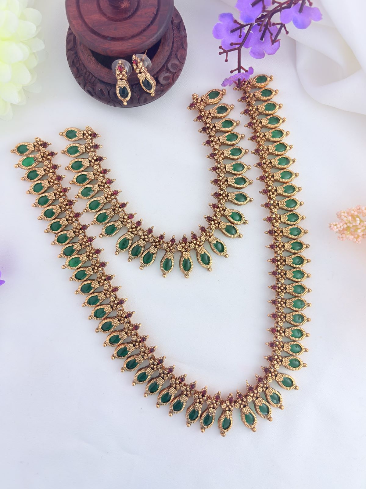 Tradition in modern elegance - Matte finish combo set with matching earrings