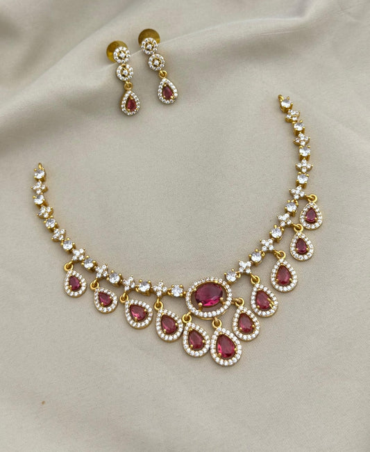 Minimal design with a premium finish necklace with matching earrings