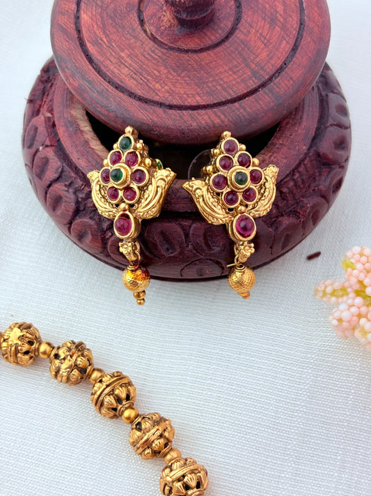 Anitque finish haram with traditional elegance -Classic beads middle haram with matching earrings