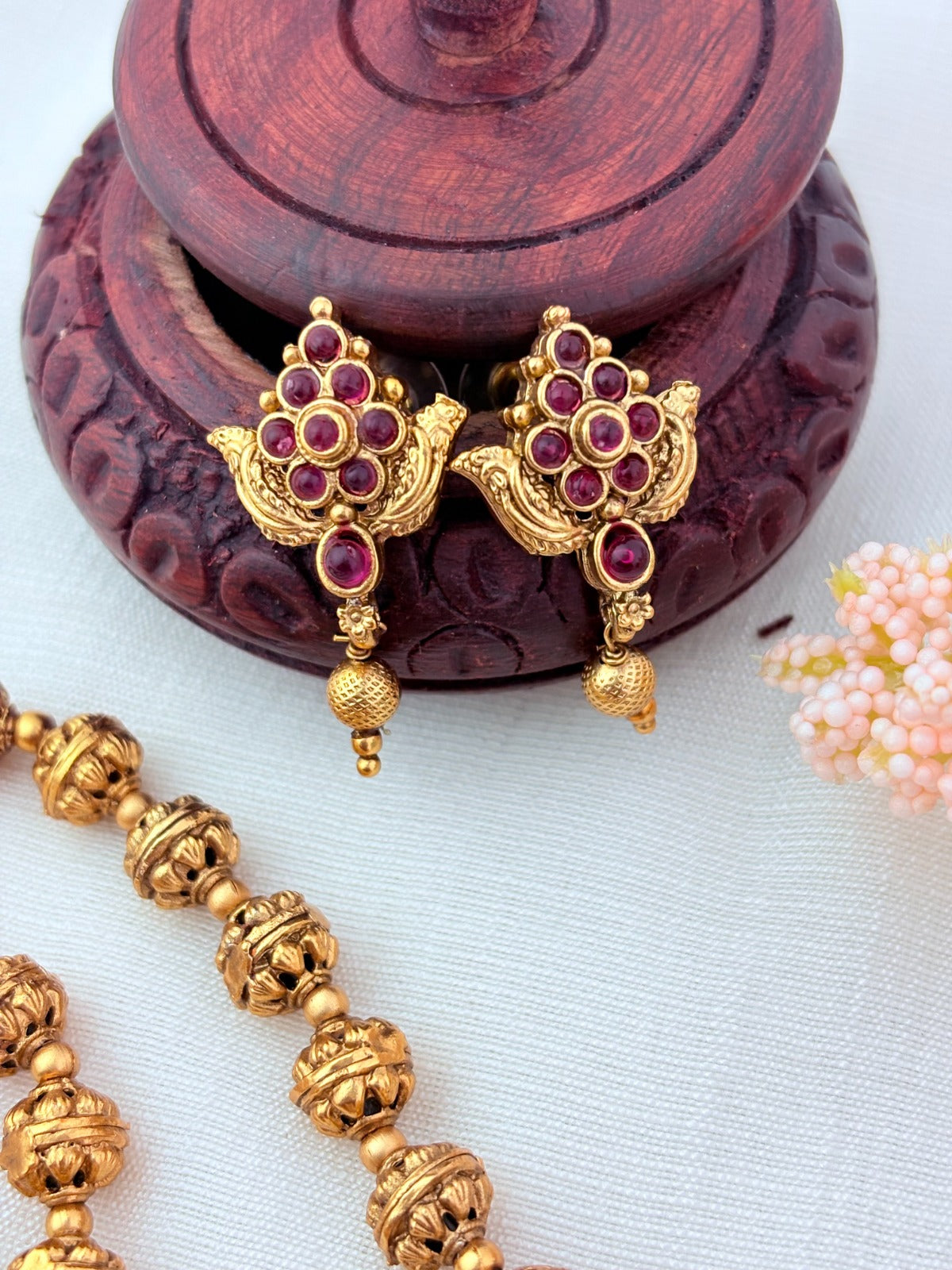 Anitque finish haram with traditional elegance -Classic beads middle haram with matching earrings