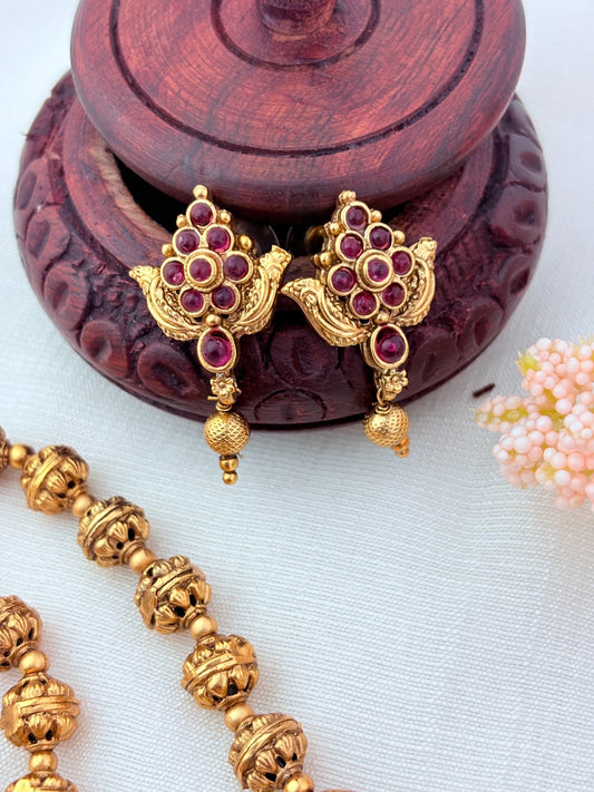Anitque finish haram with traditional elegance -Classic beads middle haram with matching earrings