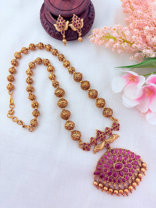 Anitque finish haram with traditional elegance -Classic beads middle haram with matching earrings