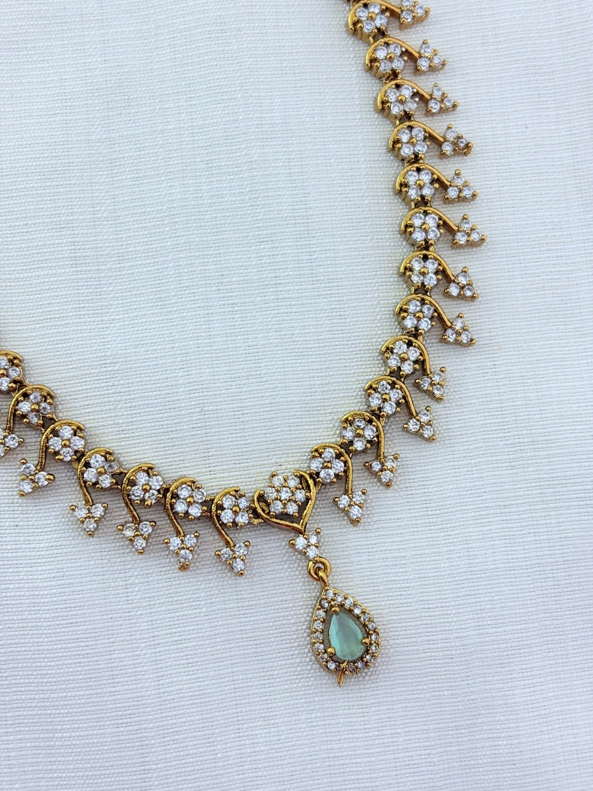 Elegant AD haram crafted with rich matte finish - Latest design