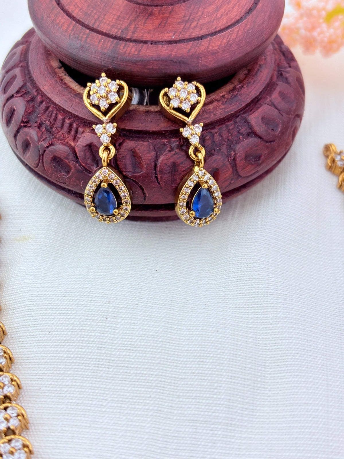 Elegant AD haram crafted with rich matte finish - Latest design