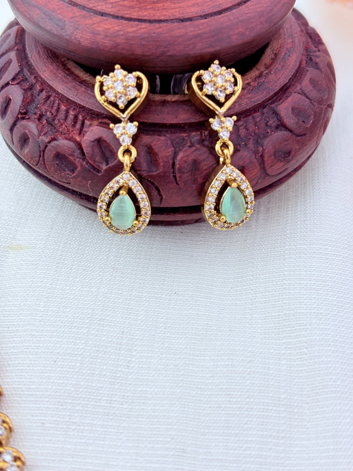 Elegant AD haram crafted with rich matte finish - Latest design