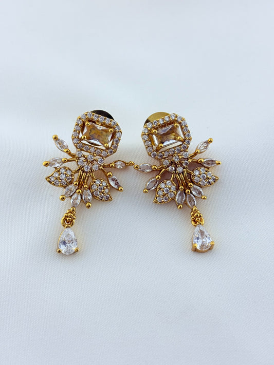 Premium matte finish neckset beautifully designed with pearls and stones