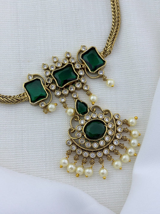 Traditional elegance added to a modern trendy style - Premium matte finish necklace and earrings adorned with classic stones and pearls