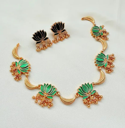 Matte Finish Lotus Neckset - NTZ040