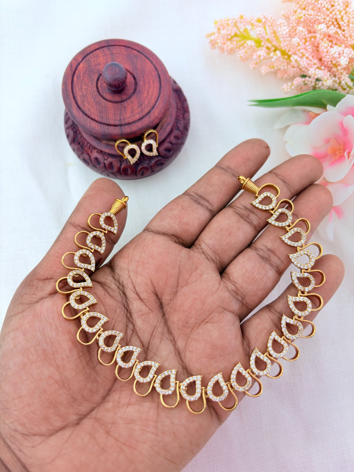 Modern design with timeless elegance - Premium matte finish AD Necklace