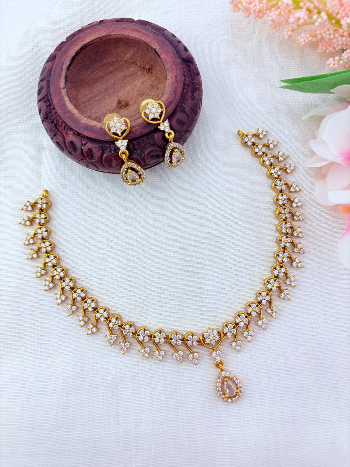 Elegant Premium matte finish AD necklace with matching earrings