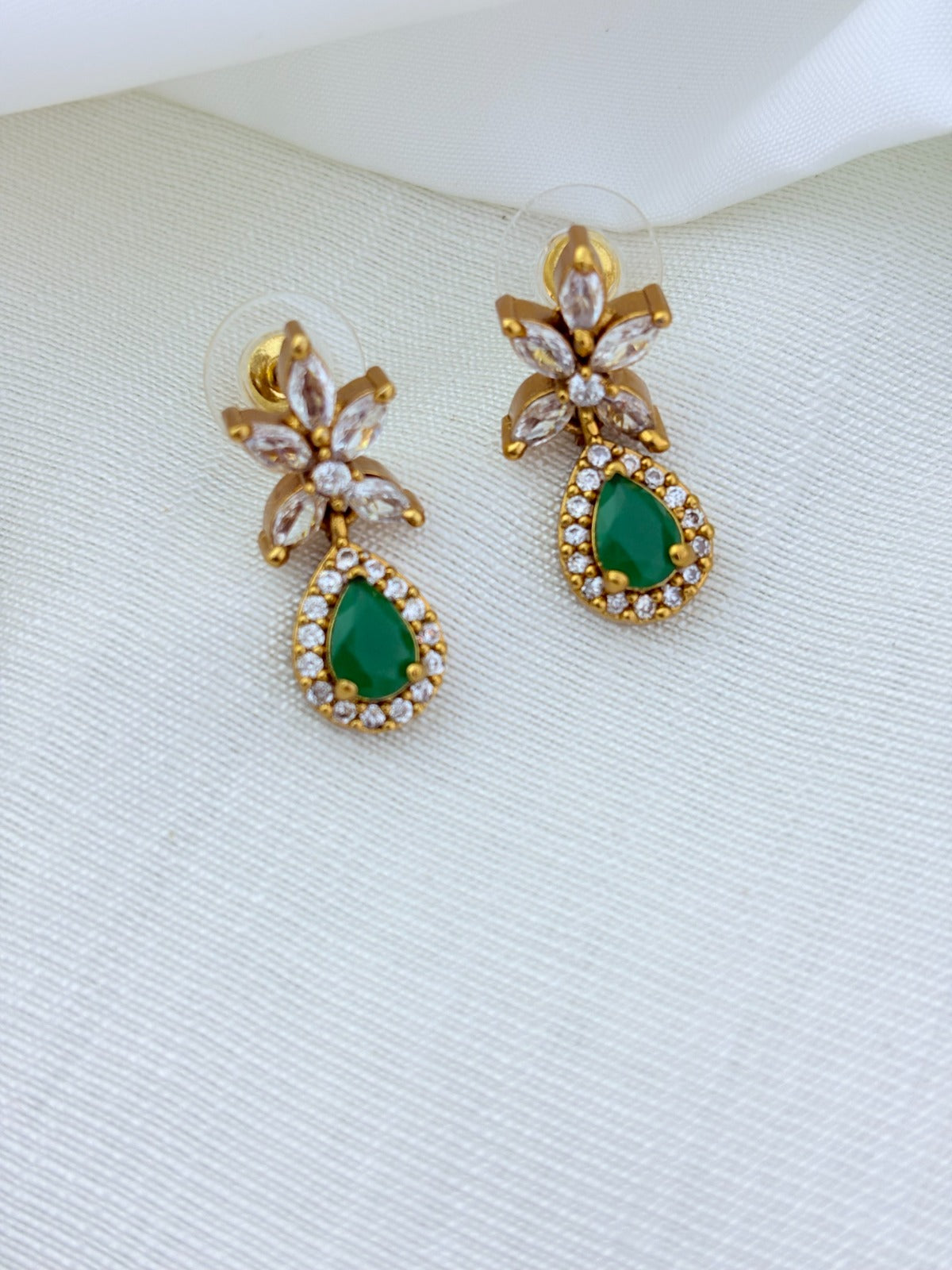 Premium matte finish AD necklace with matching earrings